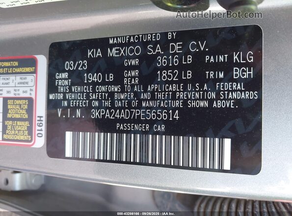 3KPA24AD7PE565614 2023 KIA RIO Gray ძრავის განყოფილების ხედი