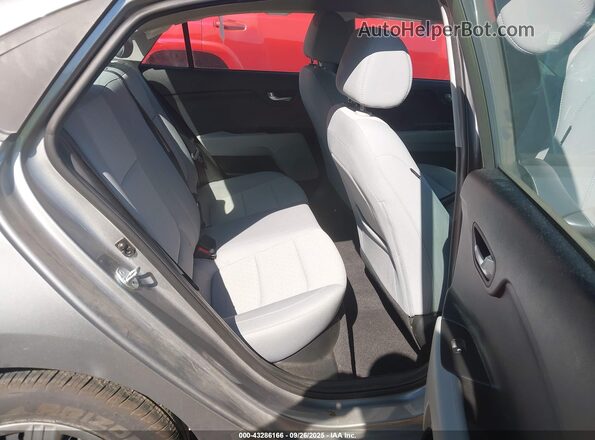 3KPA24AD7PE565614 2023 KIA RIO Gray VIN კოდის სტიკერის ხედი