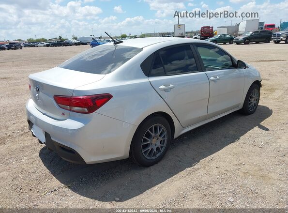 3KPA24AD8LE358773 2020 KIA RIO Серебряный Задняя правая четверть