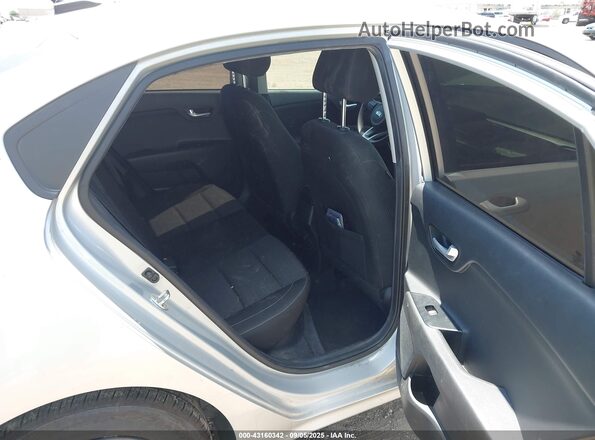 3KPA24AD8LE358773 2020 KIA RIO Серебряный Вид наклейки с VIN-кодом