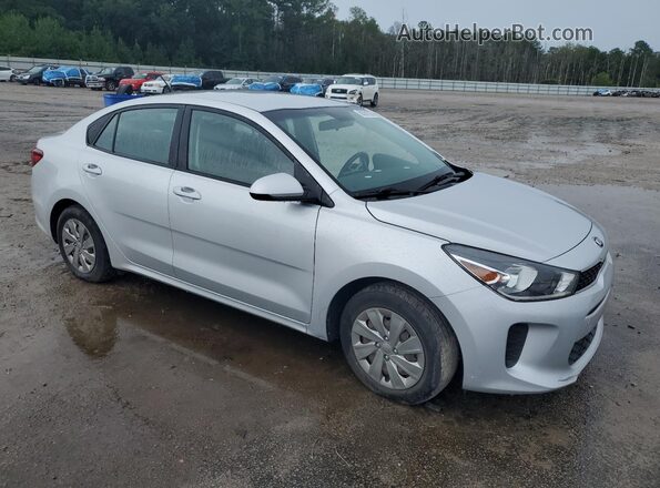 3KPA24AD9LE286451 2020 KIA RIO Silver Delantero derecho