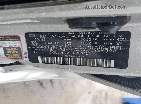 3KPA24AD9LE286451 2020 KIA RIO Silver Vista de la etiqueta del VIN