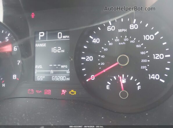 3KPA24AD9LE320095 2020 KIA RIO Белый Вид задних сидений