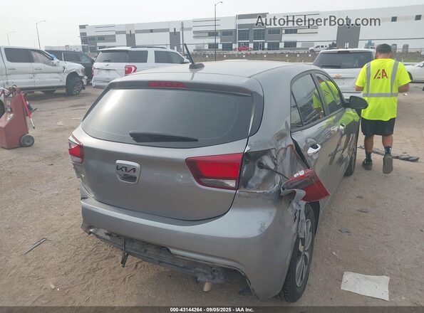 3KPA25AD7PE588901 2023 KIA RIO 5-DOOR Gray Tył prawy