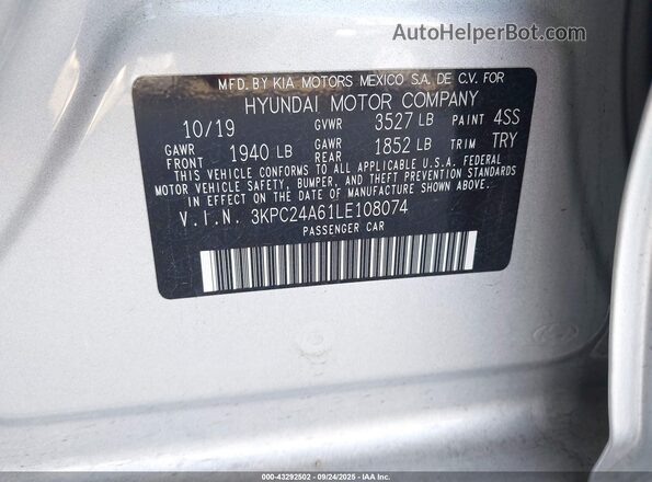 3KPC24A61LE108074 2020 HYUNDAI ACCENT Silver Vista del compartimento del motor