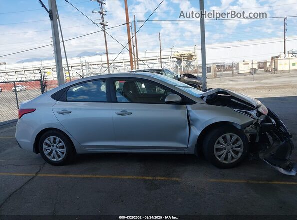3KPC24A61LE108074 2020 HYUNDAI ACCENT Silver Vista interior trasera