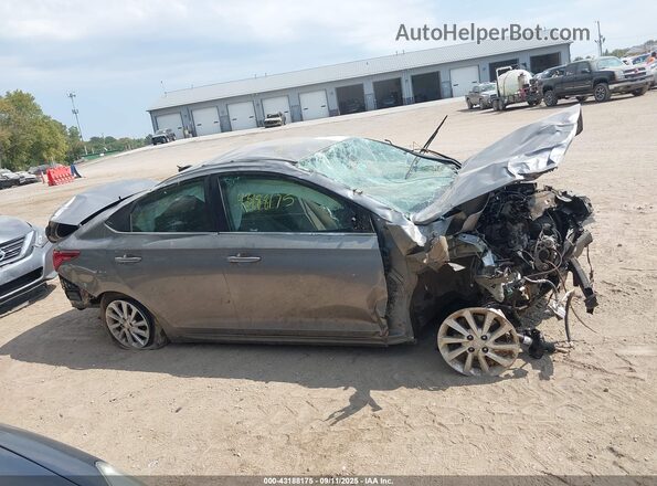 3KPC24A61ME138502 2021 HYUNDAI ACCENT Gray Սալոնի հետևի տեսք