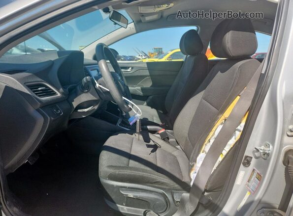 3KPC24A63LE103572 2020 HYUNDAI ACCENT Silver წინა სალონის ხედი
