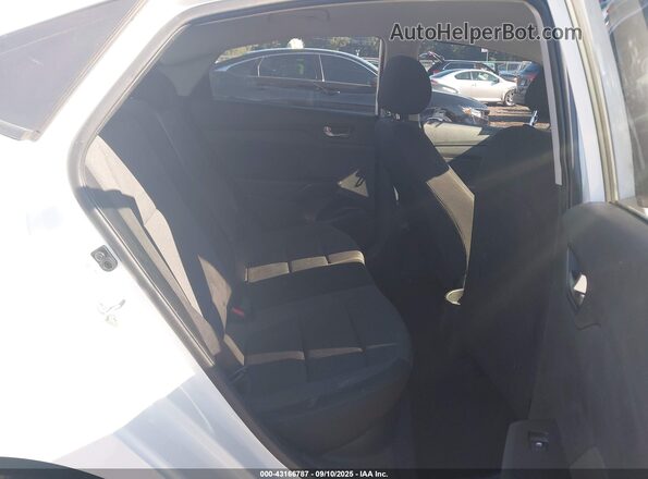 3KPC24A64LE118369 2020 HYUNDAI ACCENT White Widok naklejki z numerem VIN