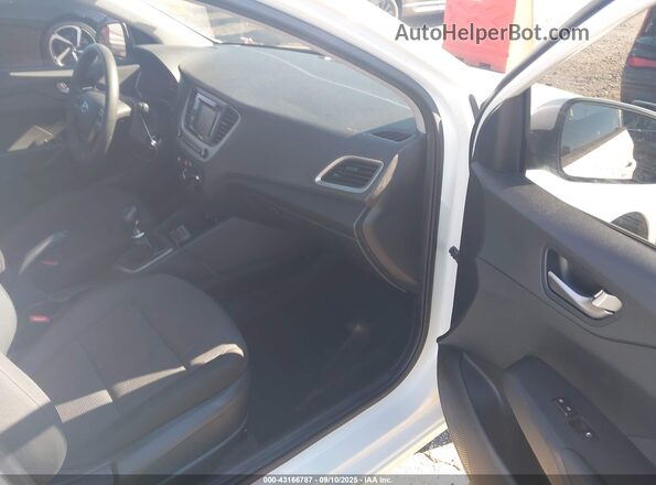 3KPC24A64LE118369 2020 HYUNDAI ACCENT White Widok wnętrza z przodu