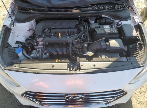 3KPC24A65ME131164 2021 HYUNDAI ACCENT White Vista interior trasera