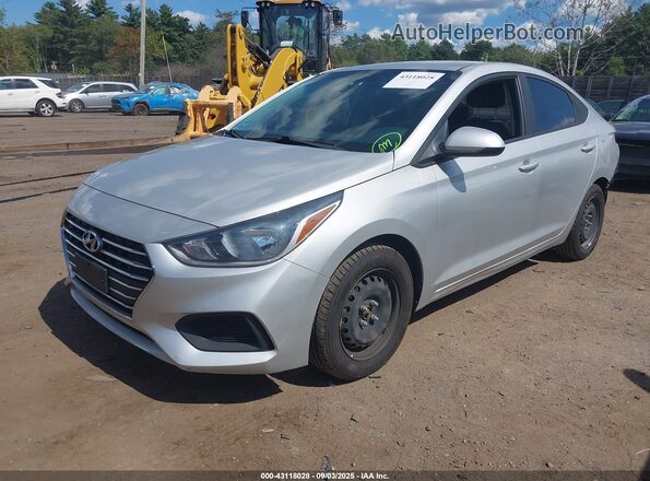 3KPC24A67LE112453 2020 HYUNDAI ACCENT Silver Vista tres cuartos delantera izquierda