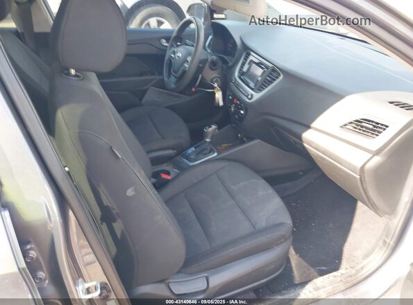 3KPC24A67LE121668 2020 HYUNDAI ACCENT Silver წინა სალონის ხედი