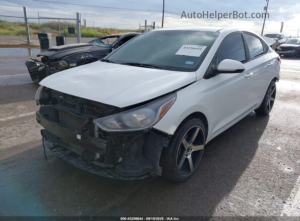 3KPC24A68LE098823 2020 HYUNDAI ACCENT White Front left