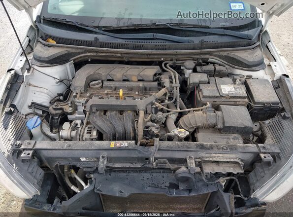 3KPC24A68LE098823 2020 HYUNDAI ACCENT White Rear view