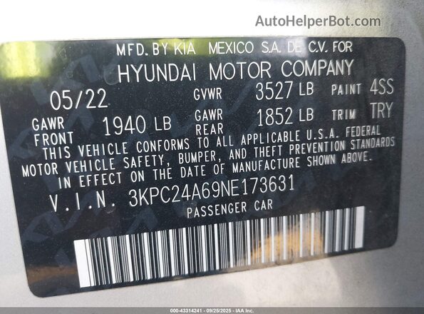 3KPC24A69NE173631 2022 HYUNDAI ACCENT Silver ძრავის განყოფილების ხედი