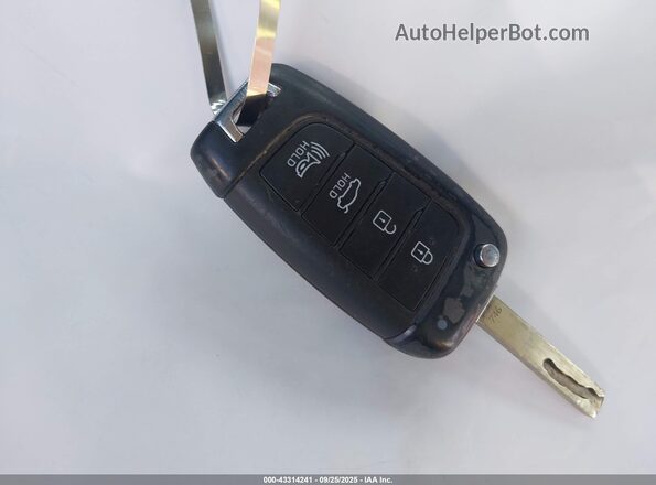 3KPC24A69NE173631 2022 HYUNDAI ACCENT Silver წინა პანელის ხედი