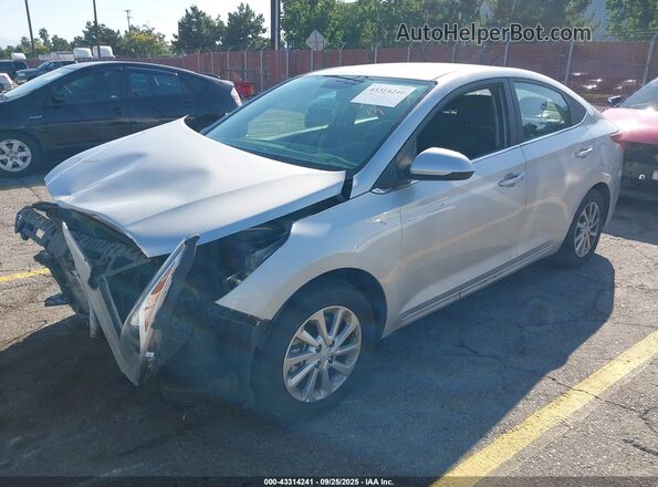 3KPC24A69NE173631 2022 HYUNDAI ACCENT Silver წინა მარცხენა ხედი სამი მეოთხედიდან