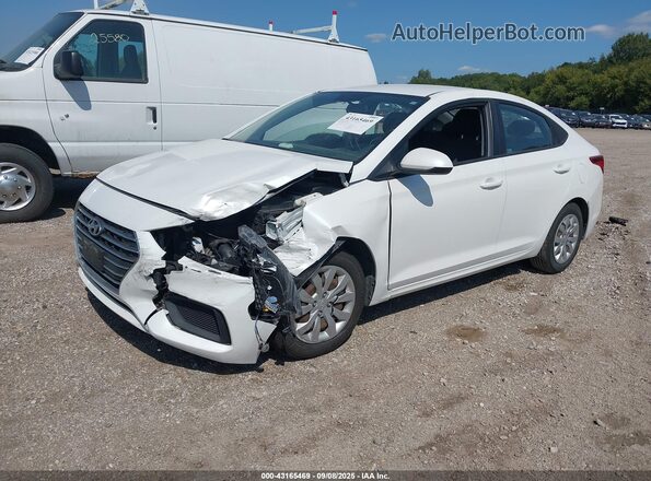 3KPC24A6XLE103780 2020 HYUNDAI ACCENT White წინა მარცხენა ხედი სამი მეოთხედიდან