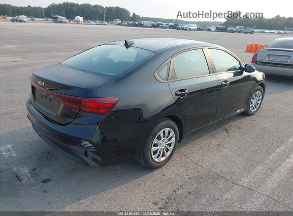 3KPF24AD1RE803076 2024 KIA FORTE Черный Задняя правая четверть