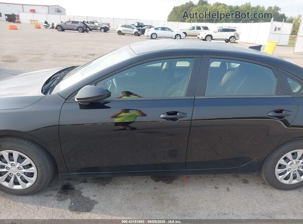 3KPF24AD1RE803076 2024 KIA FORTE Черный Панорамный вид салона 360°