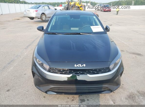 3KPF24AD1RE803076 2024 KIA FORTE Черный Вид щитка приборов