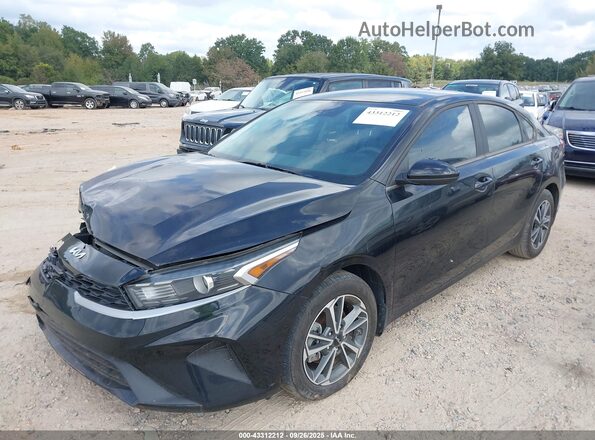 3KPF24AD2NE459185 2022 KIA FORTE Black Front left