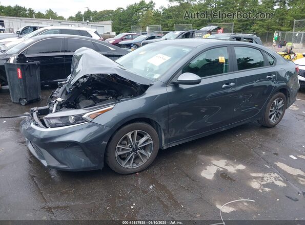 3KPF24AD2PE642878 2023 KIA FORTE Gray Vista tres cuartos delantera izquierda