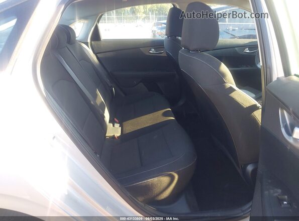 3KPF24AD4LE205832 2020 KIA FORTE Silver Vista de la etiqueta del VIN