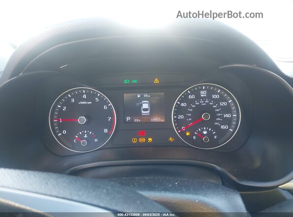 3KPF24AD4LE205832 2020 KIA FORTE Silver Vista de los asientos traseros