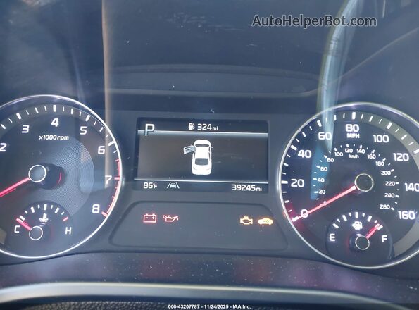 3KPF24AD4NE472231 2022 KIA FORTE Gray Rear seats view