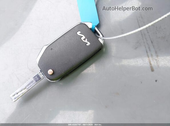 3KPF24AD4NE472231 2022 KIA FORTE Gray Dashboard view