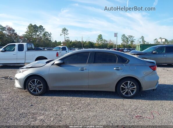 3KPF24AD4NE472231 2022 KIA FORTE Gray 360 interior view