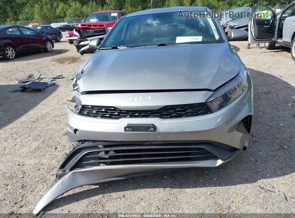 3KPF24AD4NE488395 2022 KIA FORTE Серый Вид задней части салона