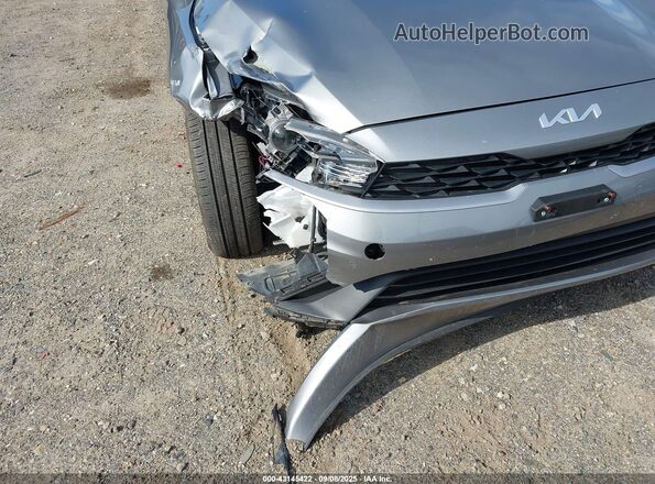 3KPF24AD4NE488395 2022 KIA FORTE Серый Вид спереди