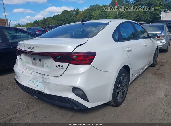3KPF24AD4PE645247 2023 KIA FORTE White 