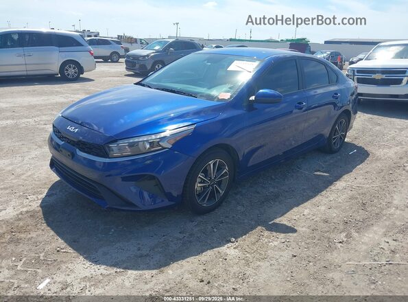 3KPF24AD5RE795872 2024 KIA FORTE Blue Առջևի ձախ երեք քառորդ տեսարան