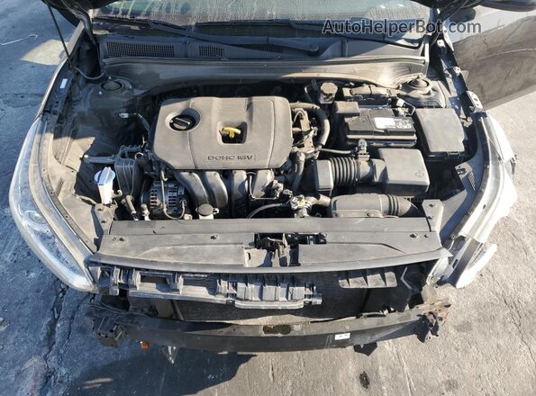 3KPF24AD6LE184353 2020 KIA FORTE Black Widok wnętrza z tyłu