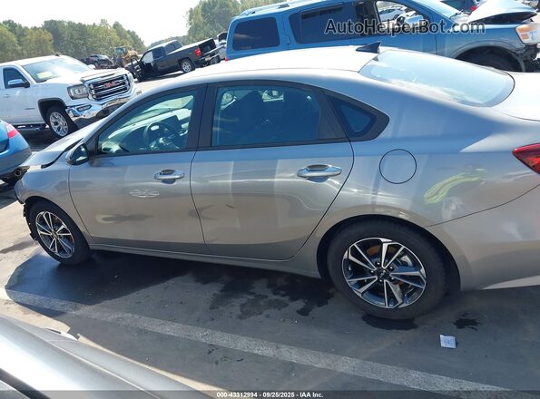 3KPF24AD7NE494238 2022 KIA FORTE Серый 