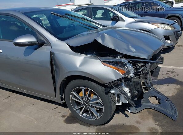 3KPF24AD7NE494238 2022 KIA FORTE Серый 