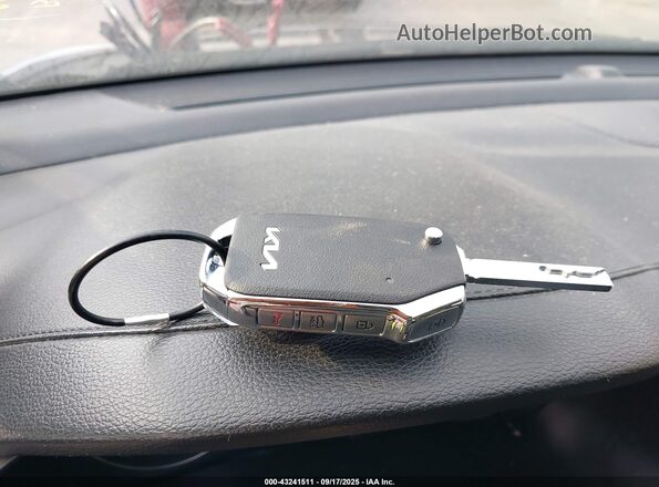 3KPF24AD8NE430693 2022 KIA FORTE Black Widok deski rozdzielczej