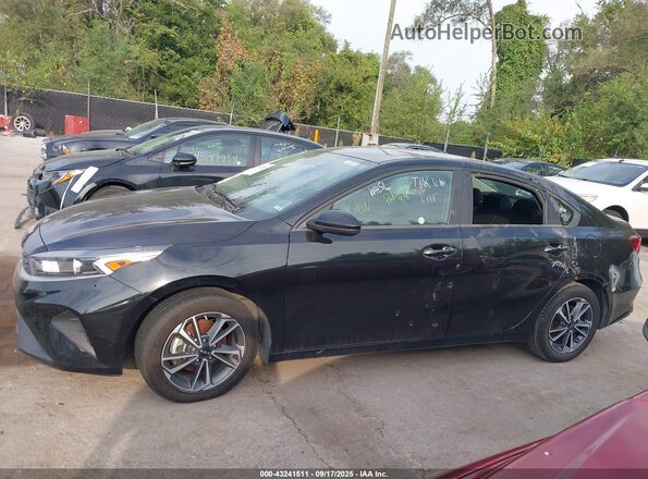 3KPF24AD8NE430693 2022 KIA FORTE Black 