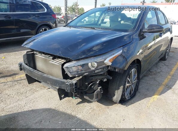 3KPF24AD9PE545323 2023 KIA FORTE Black Вид спереду