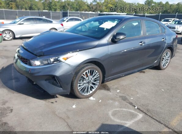 3KPF54AD0PE555813 2023 KIA FORTE Gray Передня ліва чверть