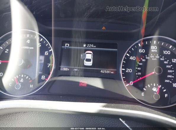 3KPF54AD5PE553670 2023 KIA FORTE White Widok tylnych siedzeń