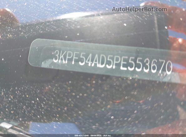 3KPF54AD5PE553670 2023 KIA FORTE White Widok komory silnika