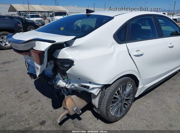 3KPF54AD5PE553670 2023 KIA FORTE White 