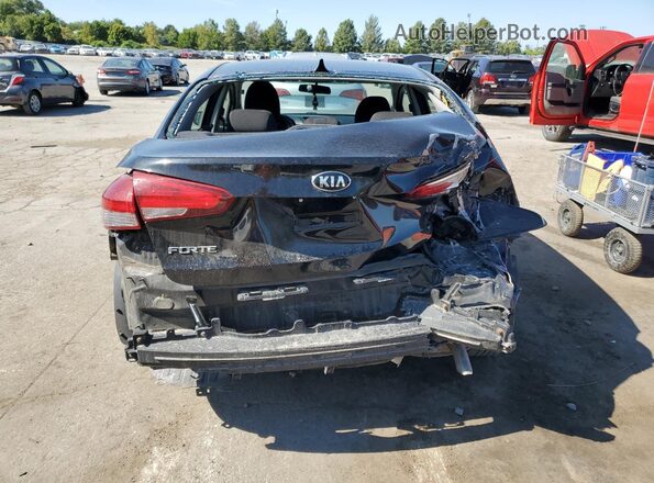 3KPFK4A74JE218538 2018 KIA FORTE Black 