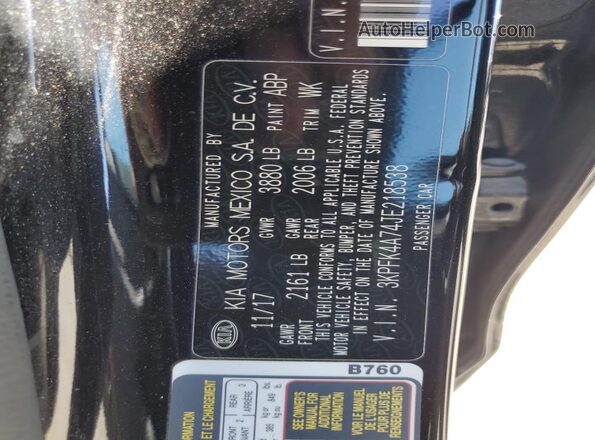 3KPFK4A74JE218538 2018 KIA FORTE Black 