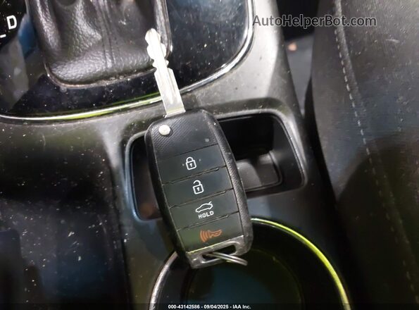 3KPFK4A75JE258028 2018 KIA FORTE Blue 